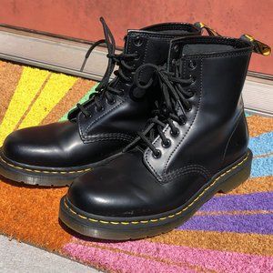 Dr. Martens 1460 black leather boots, W9/M8